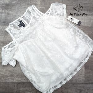 A. Byer Cold Shoulder Top Size M